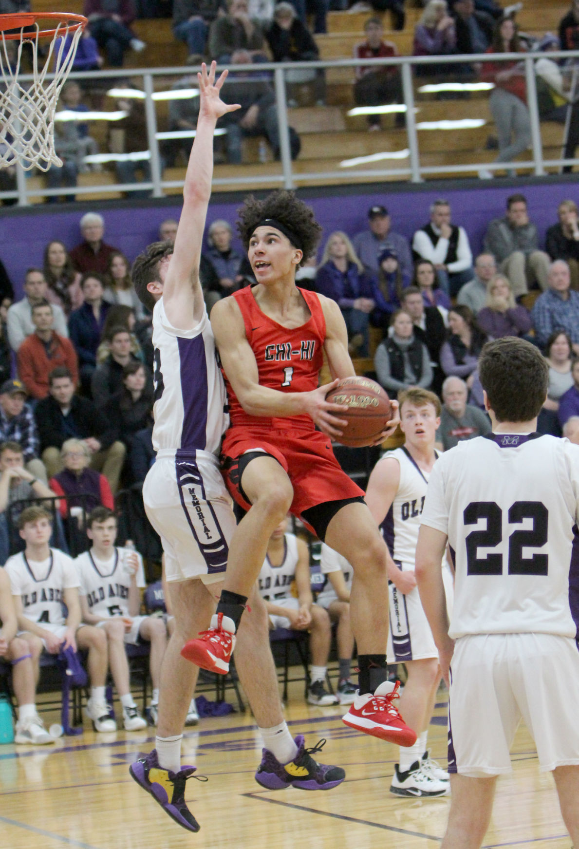 Chi-Hi boys basketball at Eau Claire Memorial 1-3-20
